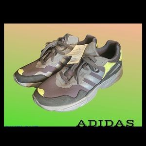 ADIDAS RUNNING SHOES
